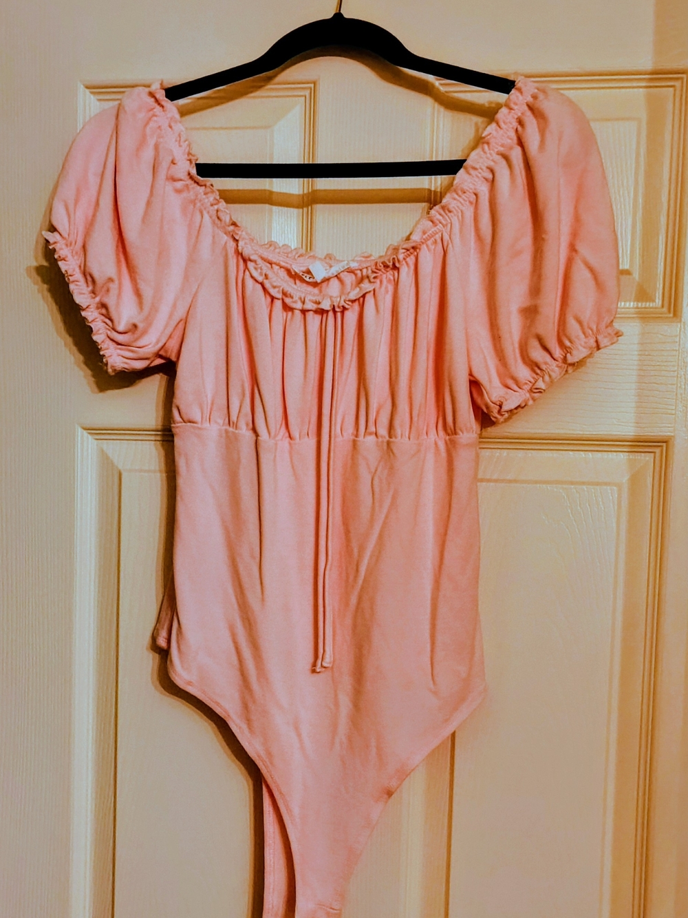 CELEBRITY PINK Square Neck Ruffle Trim Puff Sleeve Bodysuit Pink Medium